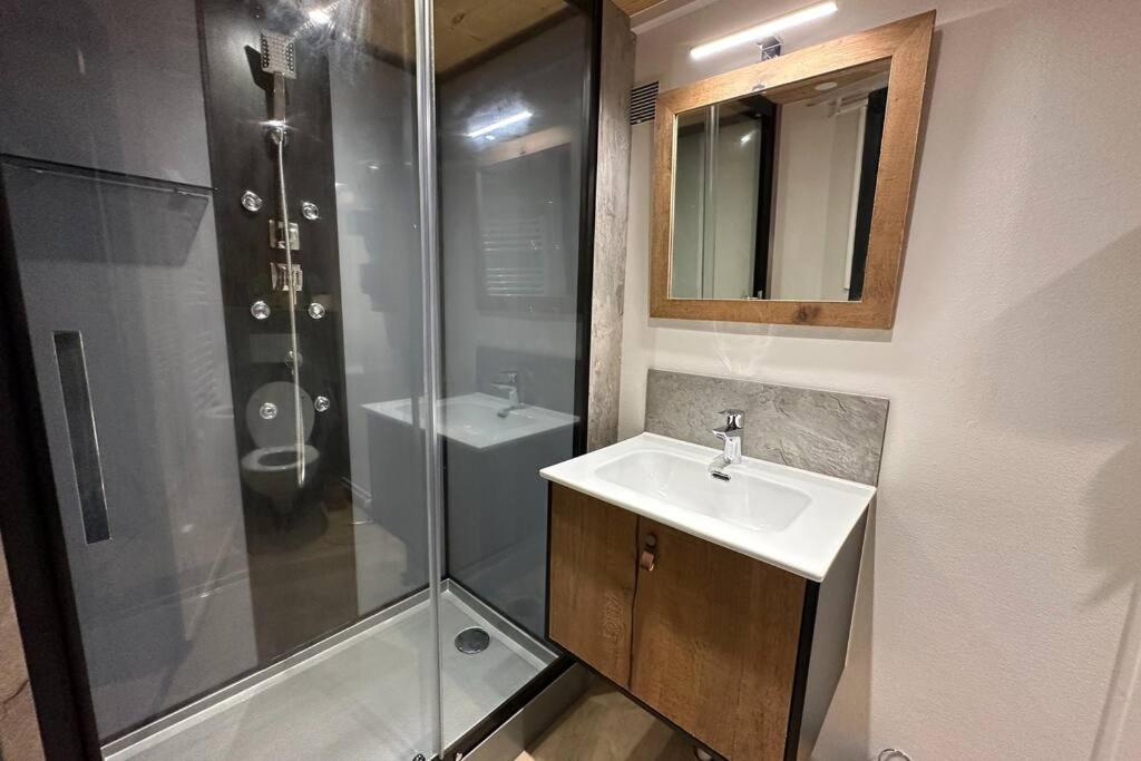 הוילה Métabief Charmant Chalet Le Bouton D'Or מראה חיצוני תמונה